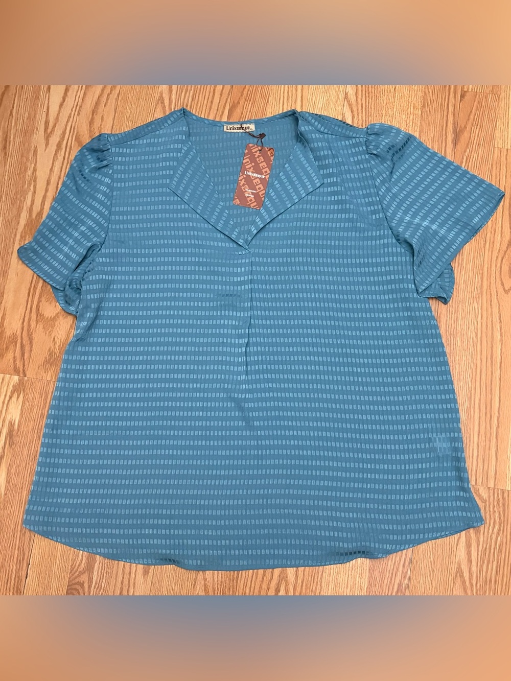 NWT Turquoise Short-Flutter Sleeve V-Neck Blouse Size 20
